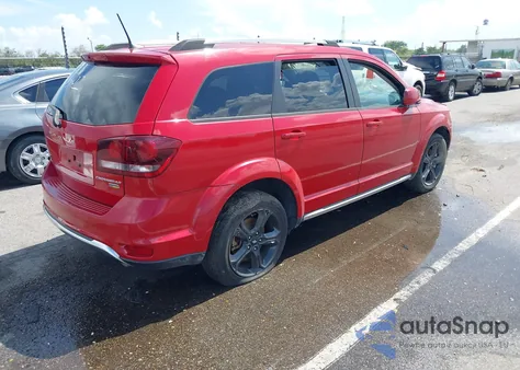 2019 Dodge Journey Crossroad z USA, uszkodzony, nr VIN 3C4PDCGG6KT717502